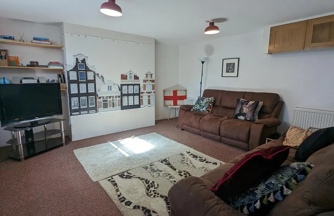 Spacious Home, By Headingley Stadium, Lgi, Leeds Arena, And The University Of Leeds-1